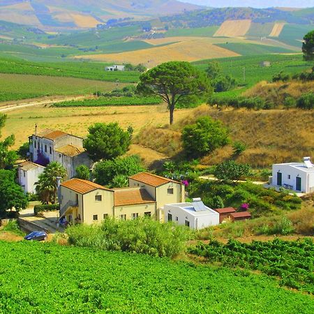 Agriturismo Tarantola アルカモ エクステリア 写真