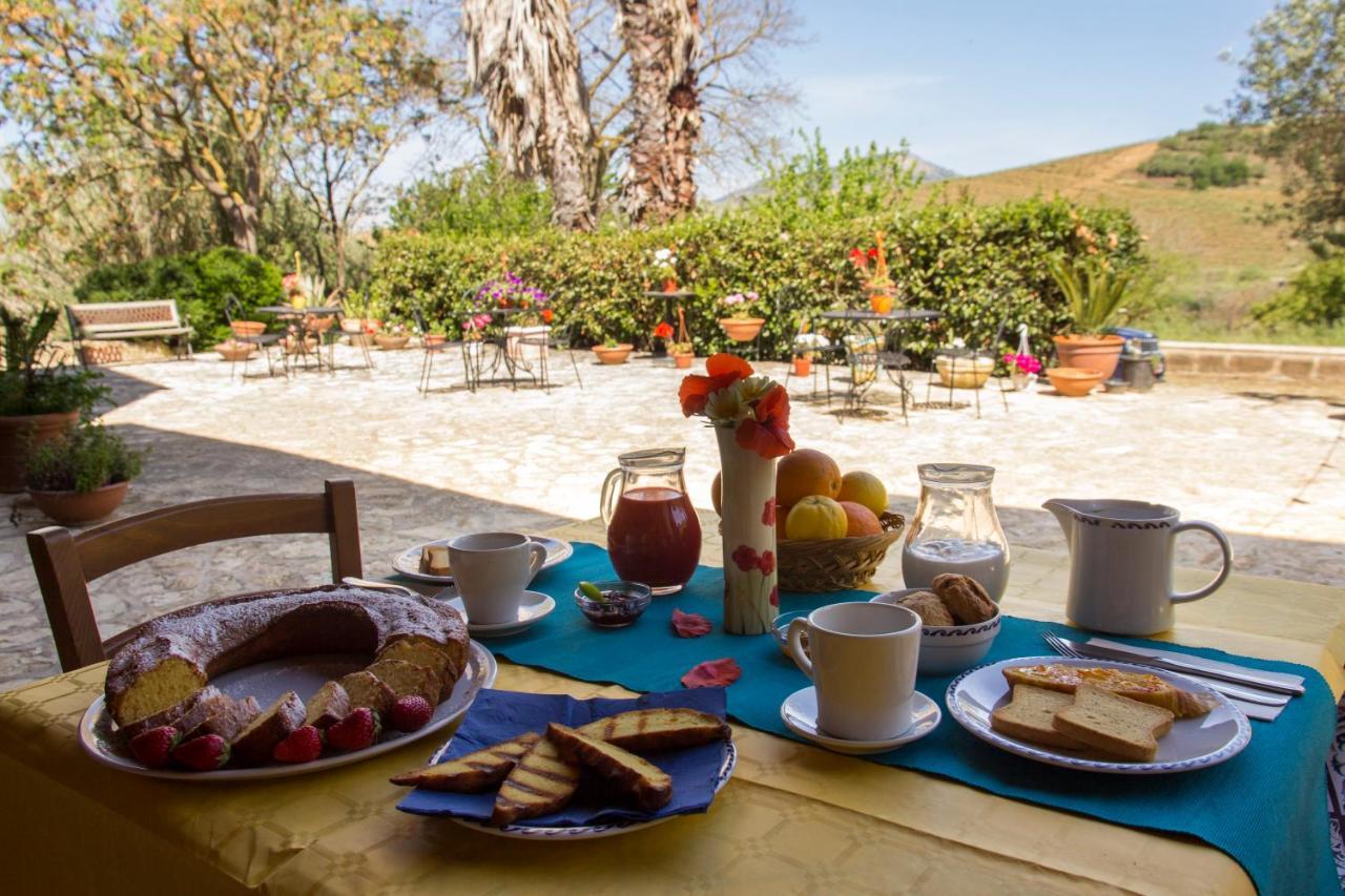 Agriturismo Tarantola アルカモ エクステリア 写真