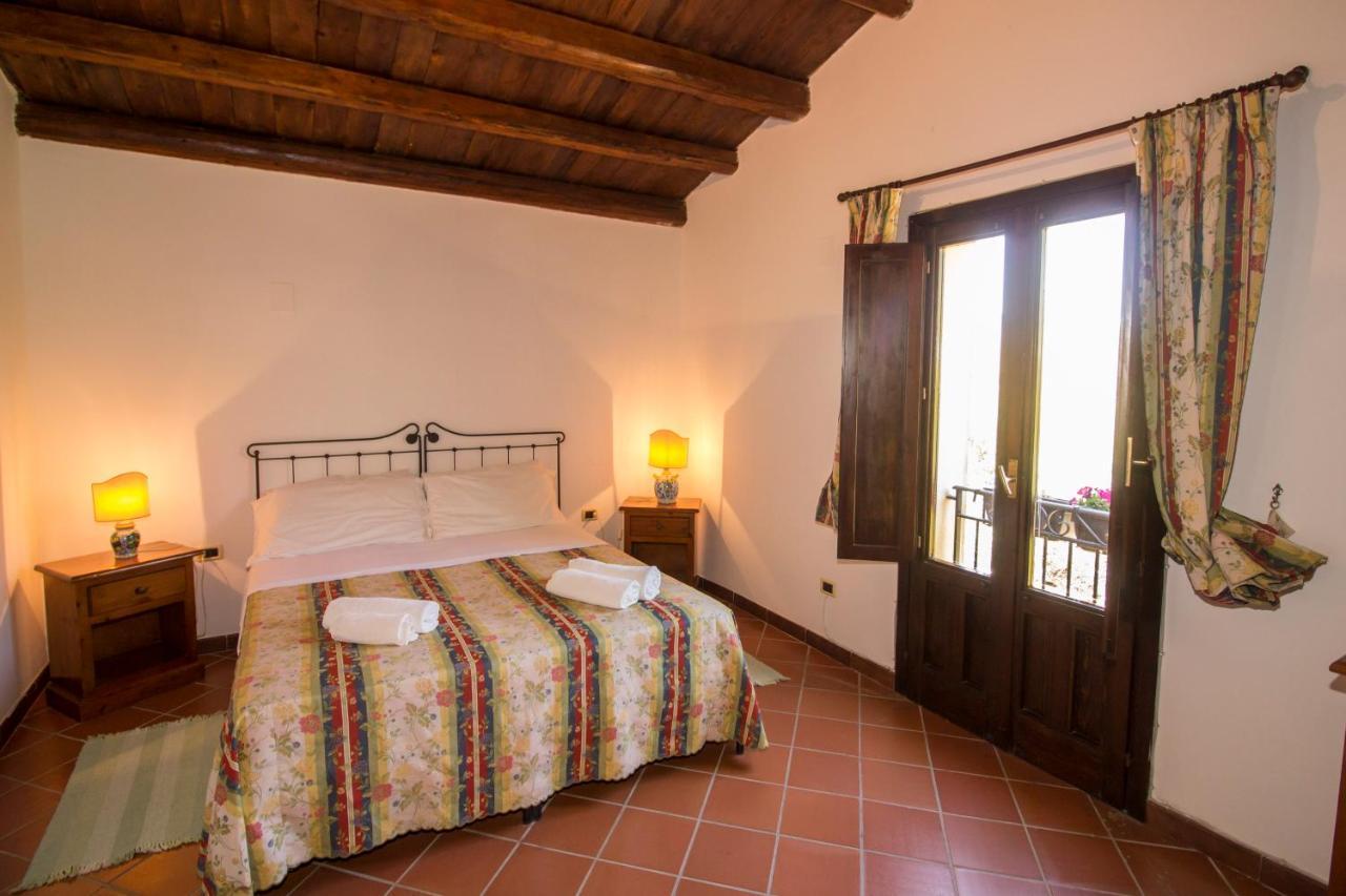 Agriturismo Tarantola アルカモ エクステリア 写真